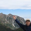 爺が岳山頂にて鹿島槍を背に