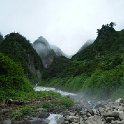 荒菅沢から雲間の山頂